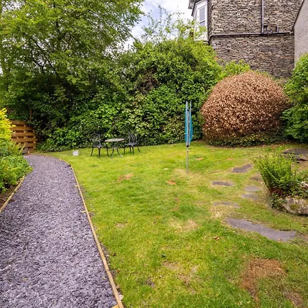 Clover - Town Centre With Parking * Ambleside
